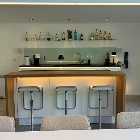 Exklusives Architektenhaus, Pool Und Privateinfahrt Mönchengladbach