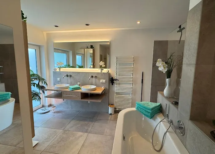 Exklusives Architektenhaus, Pool Und Privateinfahrt * Mönchengladbach